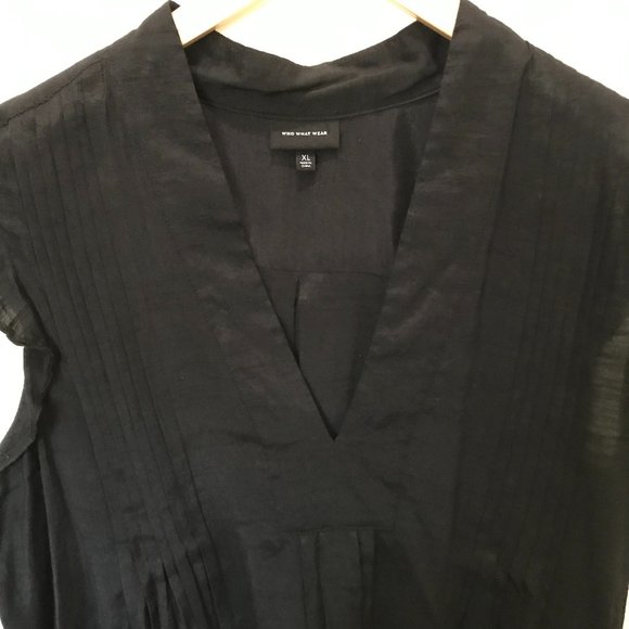 Black V Neck XL Blouse - Picture 5 of 7
